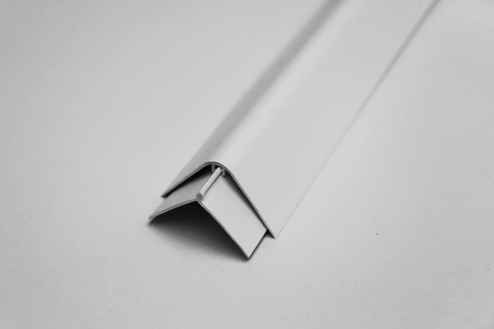 Altro Nexus™ Two-part external corner trim